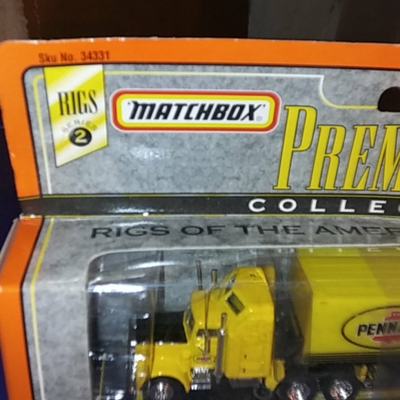 Vintage 1997 matchbox Pennzoil collector figurine - Picture 4 of 8
